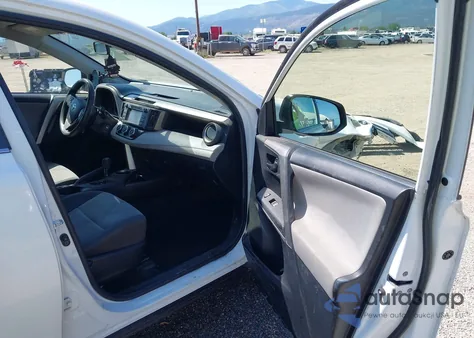 2014 Toyota Rav4 Le z USA, uszkodzony, nr VIN JTMZFREVXED039323